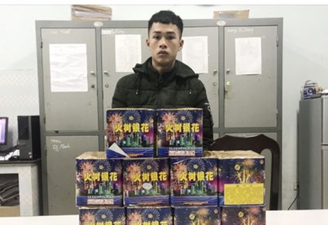 Liên tiếp bắt quả tang các đối tượng mua bán pháo nổ trái phép