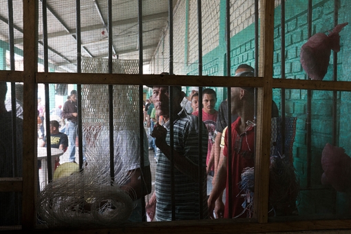 Chuyện thật như đùa ở Honduras tù nhân kiểm soát nhà giam