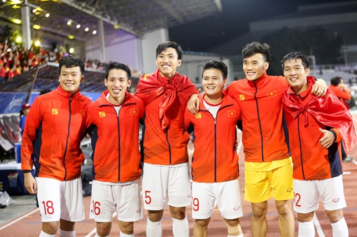 Góp công giành vàng SEA Games, Hà Nội FC được khen thưởng