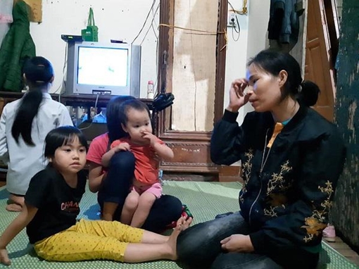 Bi đát gia cảnh  của bà mẹ 9x sinh… 8 con
