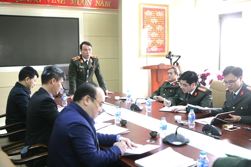 Thắng chính mình trước áp lực và cám dỗ của đồng tiền