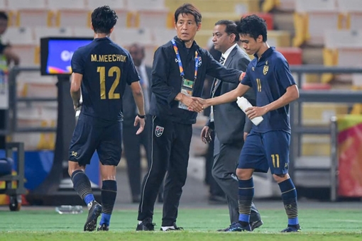 Thày trò ông Park bị loại, CĐV Việt Nam quay sang ủng hộ Thái Lan