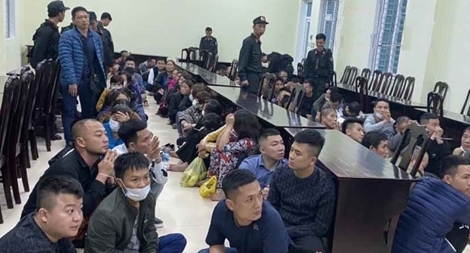 Đột kích sòng bạc cực khủng ở Nghệ An 