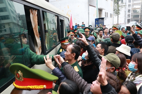 Thanh niên Thủ đô lên đường làm nghĩa vụ