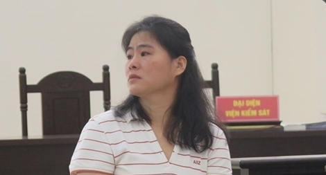 Nữ giám đốc phạm tội và kho sách cứu rỗi cuộc đời