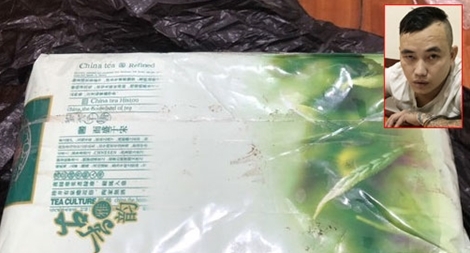 Mang 4 tiền án vẫn vận chuyển 1kg ma túy đá