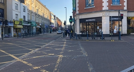 Chuyện của những người Việt còn sống trong tâm dịch châu Âu