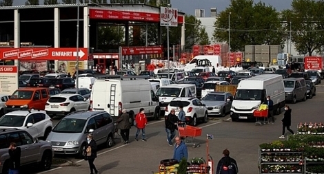 Châu Âu bắt đầu trở lại  nhịp sống bình thường