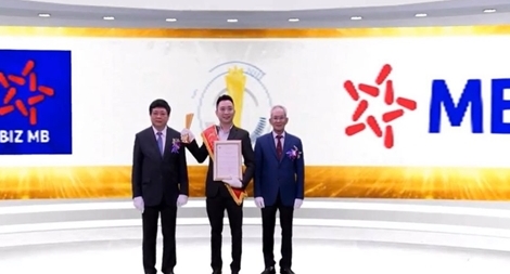 BizMB-Nền tảng số kết nối Doanh nghiệp xuất sắc nhận danh hiệu Sao Khuê 2020