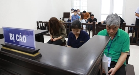 Hoãn phiên toà phúc thẩm xét xử vụ cháu bé tử vong tại trường Gateway