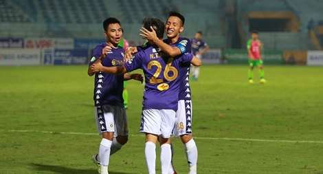 Quang Hải, Hùng Dũng “tịt ngòi”, Hà Nội FC vẫn thắng đậm