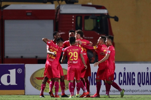 Trở lại cố hương, CLB Sài Gòn hạ đo ván Hà Nội FC