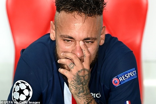 Neymar rơi nước mắt sau thất bại trước Bayern