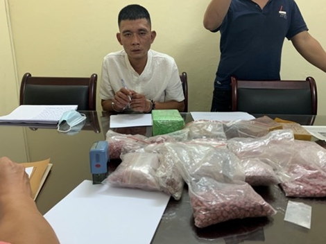 Hành trình săn tìm kẻ trốn truy nã 8 năm vẫn buôn ma túy