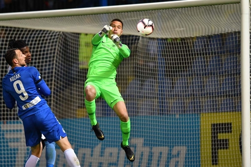 Coi chừng “Già néo khéo đứt dây”