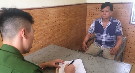 Khởi tố đối tượng chống người thi hành công vụ