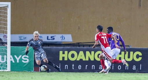 HLV Chung Hae-seong không trách Bùi Tiến Dũng sau thảm bại ở Hàng Đẫy