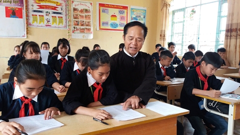 Nghệ nhân giữ “lửa” dân ca Sán Chí