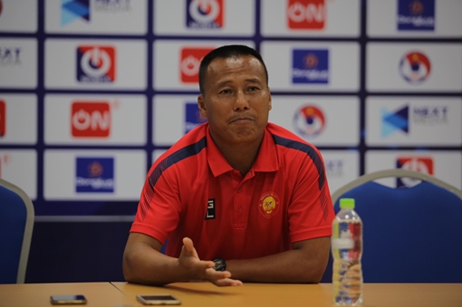 Thua trận, HLV Thanh Hóa "tố" trọng tài thiên vị chủ nhà