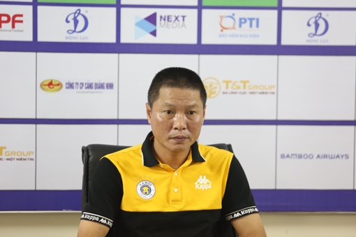 HLV Chu Đình Nghiêm: Hà Nội FC là một gia đình
