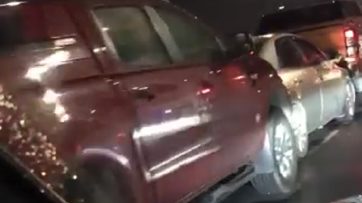 12 xe ô tô đâm liên hoàn trên cầu Nhật Tân