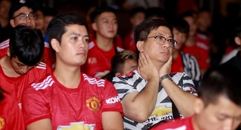 MU nhận cú sốc lịch sử từ Song Hueng min và đồng đội