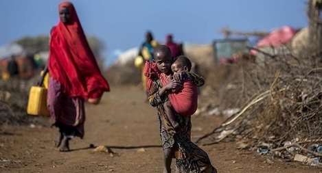 COVID-19 nỗi ám ảnh đói nghèo với hàng trăm triệu người