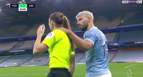 Pep nhất mực "bênh" học trò sau khi thắng tối thiểu Arsenal