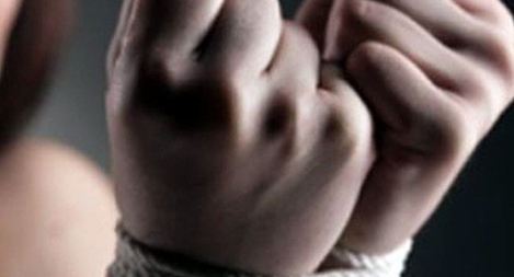 Hai mẹ con bắt giữ, đánh đập “con nợ” đã bị khởi tố