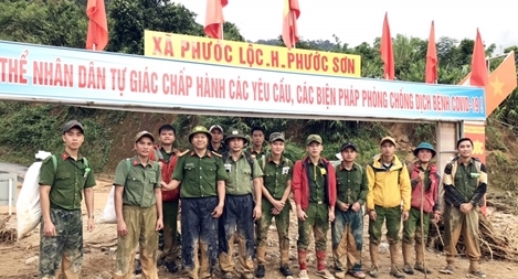 Băng rừng vượt núi cứu dân