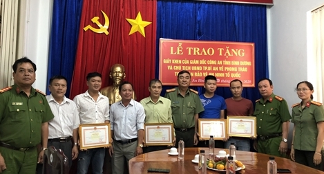 Nhiều “Hiệp sĩ” quả cảm hỗ trợ Công an phá án