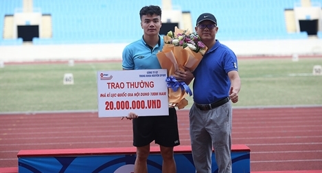 VĐV điền kinh của CAND phá kỷ lục quốc gia