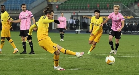 Hòa đáng tiếc trước LASK, Tottenham vẫn đường hoàng đi tiếp