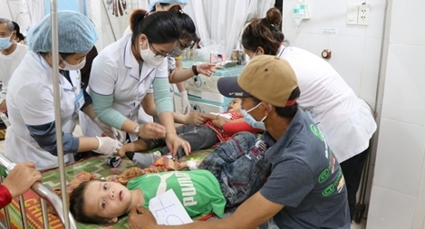 Vụ nôn ói tập thể sau khi ăn xôi từ thiện: Do ngộ độc thực phẩm