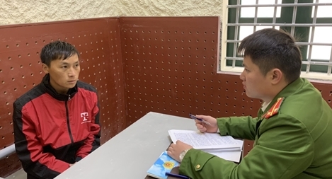 Trượt ngã súng cướp cò, thợ săn bắn chết bạn