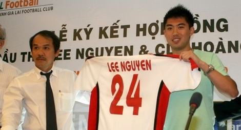 Lee Nguyễn, đi thật xa để trở về