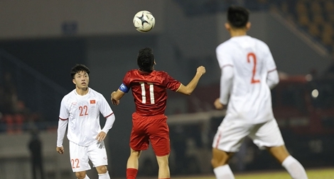 ĐTQG Việt Nam thắng sát nút "đàn em" U22