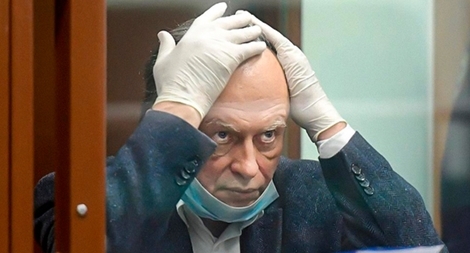 Vụ án nhà sử học danh tiếng và cô người yêu trẻ