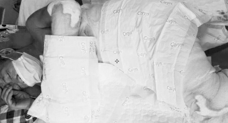 Gã con trai tẩm dầu đốt cha đã ra đầu thú