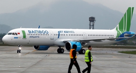 Giá vé máy bay giảm kỷ lục