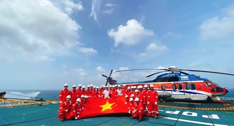 Hành trình cảm xúc của những người dầu khí