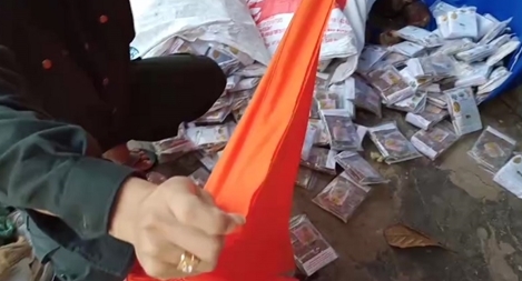 Bỏ chạy vứt lại số hàng lậu trị giá 40 triệu đồng