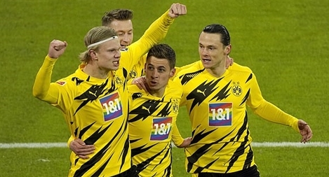 Haaland bật cao siêu ấn tượng nhưng Bayern "không cần"