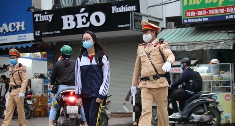 CSGT Hà Nội hưởng ứng mô hình “Cổng trường học an toàn giao thông”
