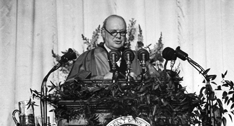 Khi "hòa bình" lại bắt đầu "chiến tranh"