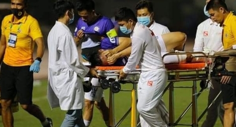 HLV Park động viên Hùng Dũng, Hoàng Thịnh đối mặt mức phạt kịch khung