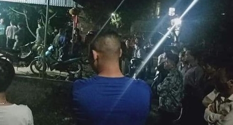 Cô gái trẻ tự thiêu ở Hòa Bình