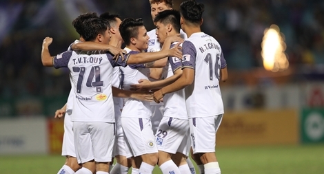 Quang Hải lập công, CLB Than Quảng Ninh "thua thảm" tại Hàng Đẫy