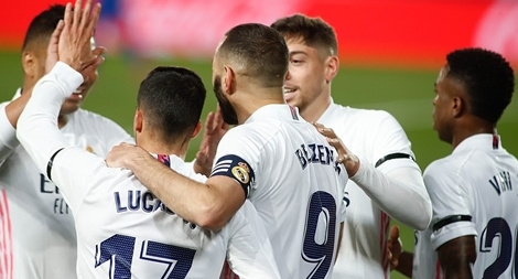 Messi tịt ngòi, Barca thua Real trong thế hơn người