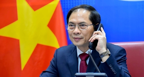 Bộ trưởng Ngoại giao Việt Nam hội đàm với Ngoại trưởng Australia, Malaysia, Philippines